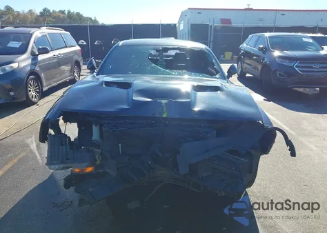 2018 Dodge Challenger Sxt Plus z USA, uszkodzony, nr VIN 2C3CDZAG8JH132331